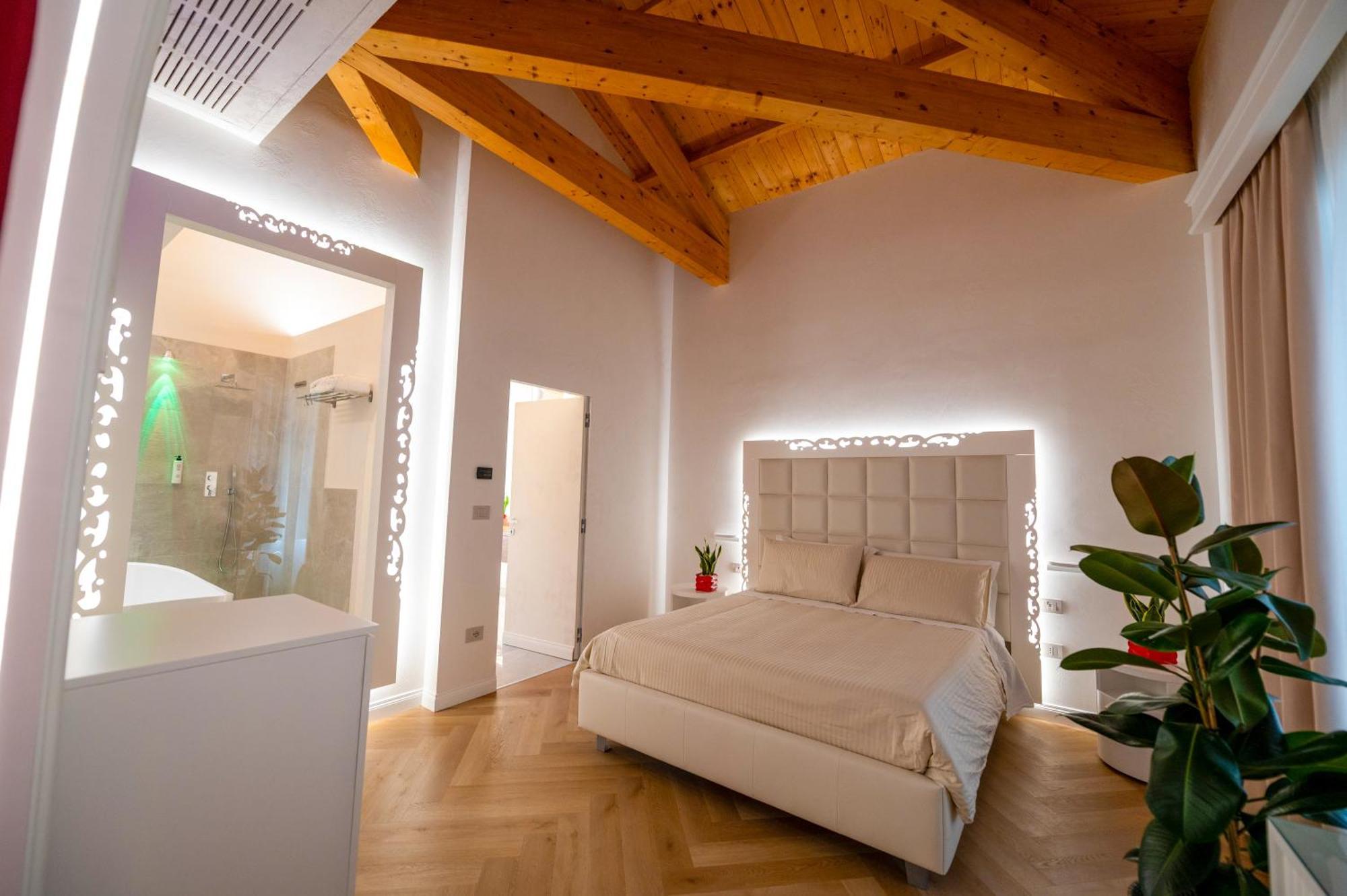 La Divina - Free Parking - Tropea
